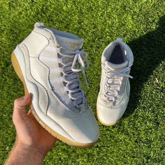 Retro Jordan 10 OVO Drake Edition - Picture 1 of 4